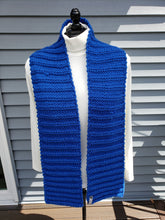 Load image into Gallery viewer, Chunky Winter Scarf - Bright Blue