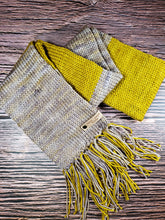 Load image into Gallery viewer, Gift Set - Hat and Scarf - Wool - Yellow Ochre and Grey