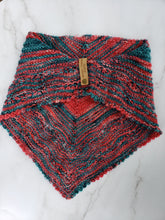 Load image into Gallery viewer, Clairmore Cowlette - Red and Green