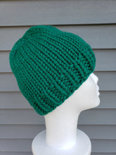 Load image into Gallery viewer, Kelly green beanie. No pom.
